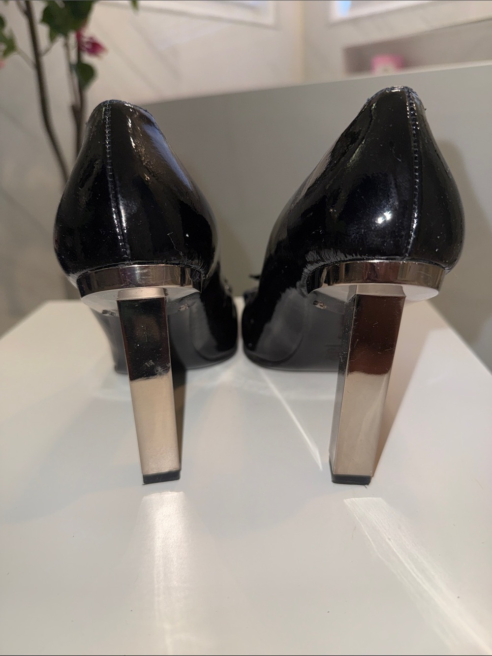 Beautiful Lanvin Black Patent Square Toe Fringe Metal Pump - Picture 3 of 13